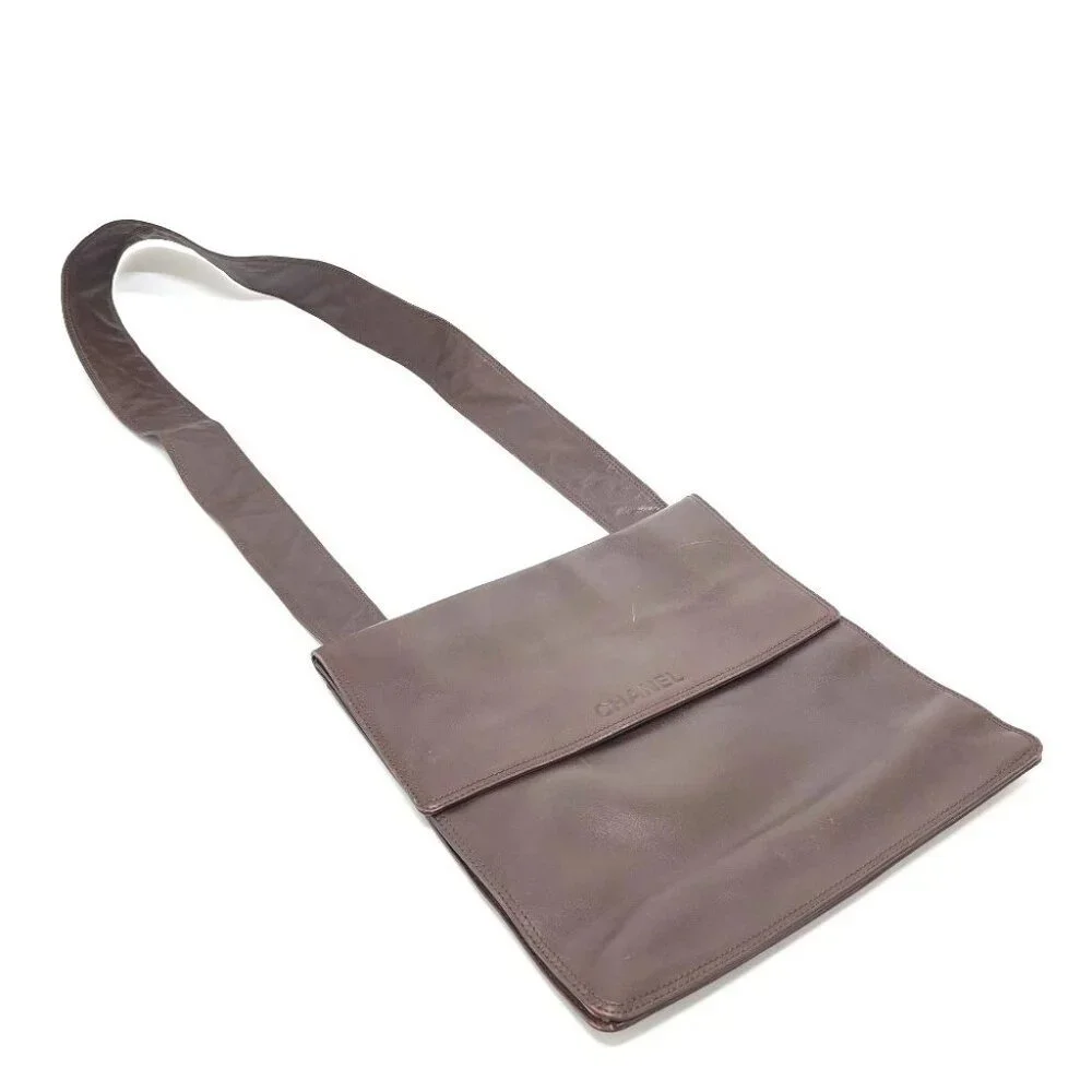 CHANEL Logo Sacosh Shoulder Bag Lambskin Leather Brown - Picture 8 of 13